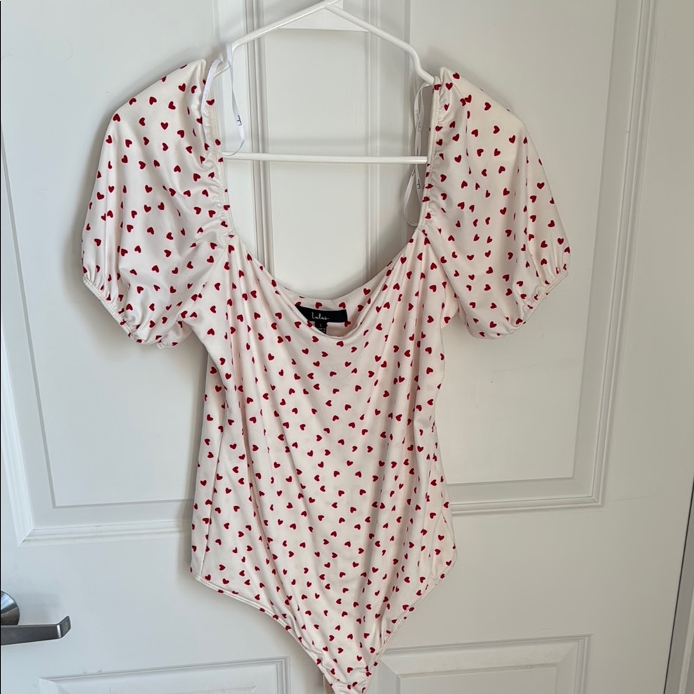 Lulus White and Red Heart Print Off Shoulder Bodysuit (L)